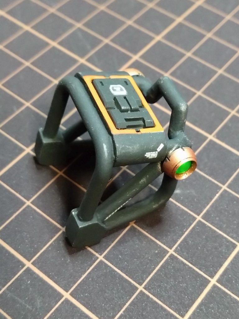 ちょっとランナーで遊んでみました。雑にハイキューパーツのをくっつけたり三角屋さんのパーツのおかげでカッコよくなりました✨