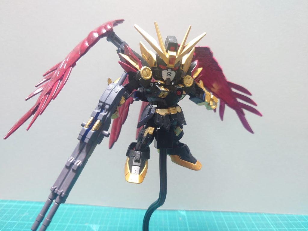 ウィングゼロとルルーシュ。あまりにもお似合いで始めて見たとき爆笑しました。馴染みすぎです。RGとかMGでプレバンで出ないかなぁって一生思ってるけど来ませんね哀しい。RGのゼロが手に入ったらそれも塗ってみたいです。