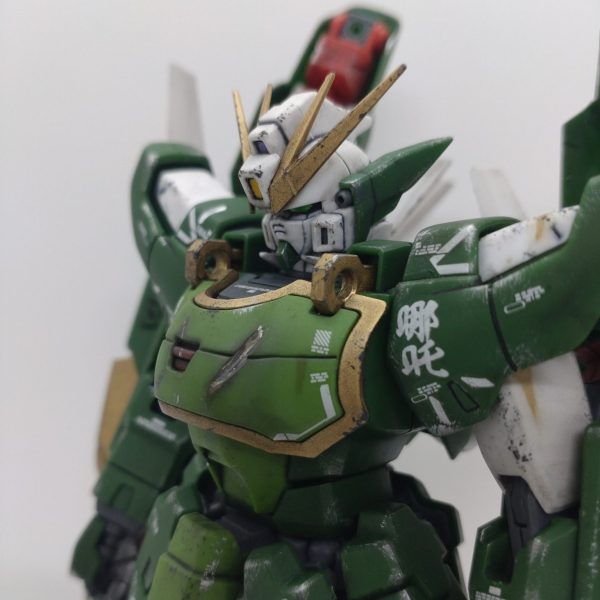 ＭＧ　アルトロンガンダムEW　成形色仕上げ