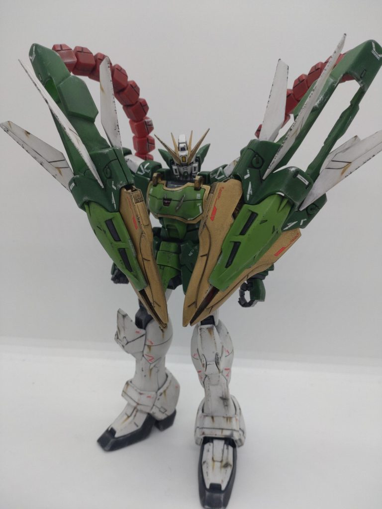 ドラゴンハングがヌルヌル動きます。流石に最大まで伸ばすと重さに負けてしまうため、ドラゴンハング用の台座が着いてました。そういえばこの装備、劇中ではどこまでも伸びてましたね(笑)