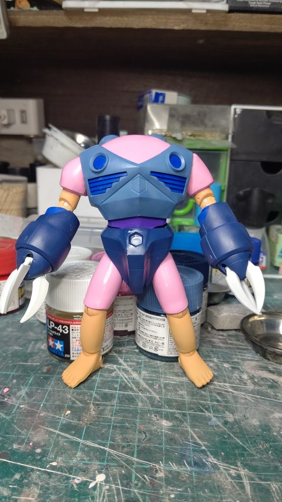 フリーザではないですよ✋改造してる内に変態性が欲しいな～とまた変な考えが浮かんでしまいましたw 