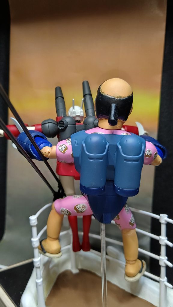 コーナーに追い詰められ、逃げられない感が手に汗握るwww