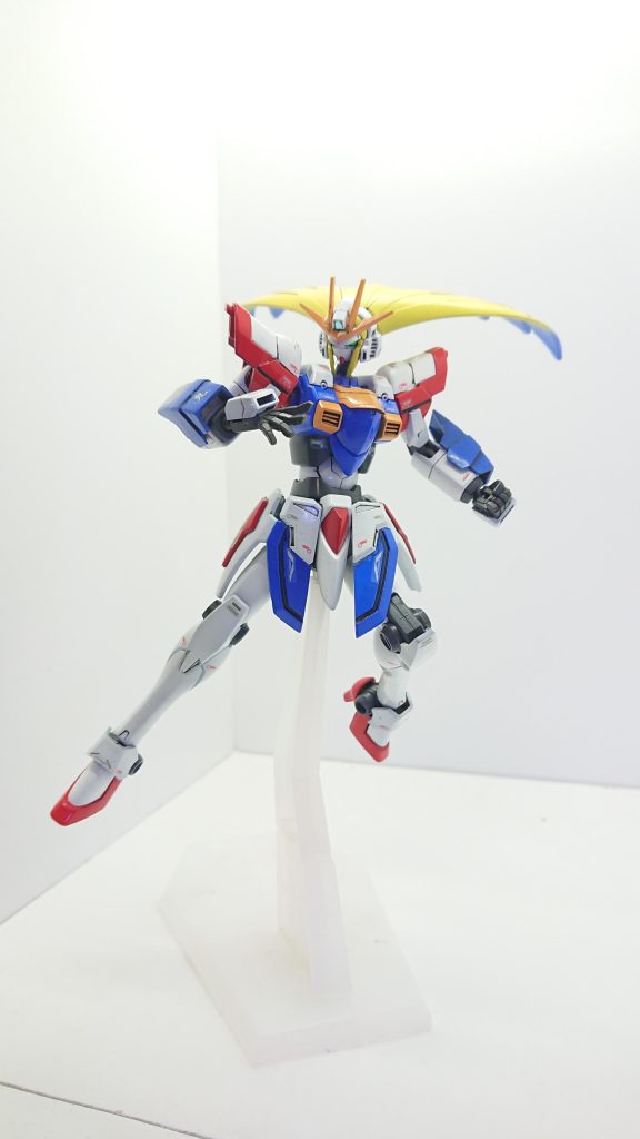 カラーはお馴染みのトリコロールで