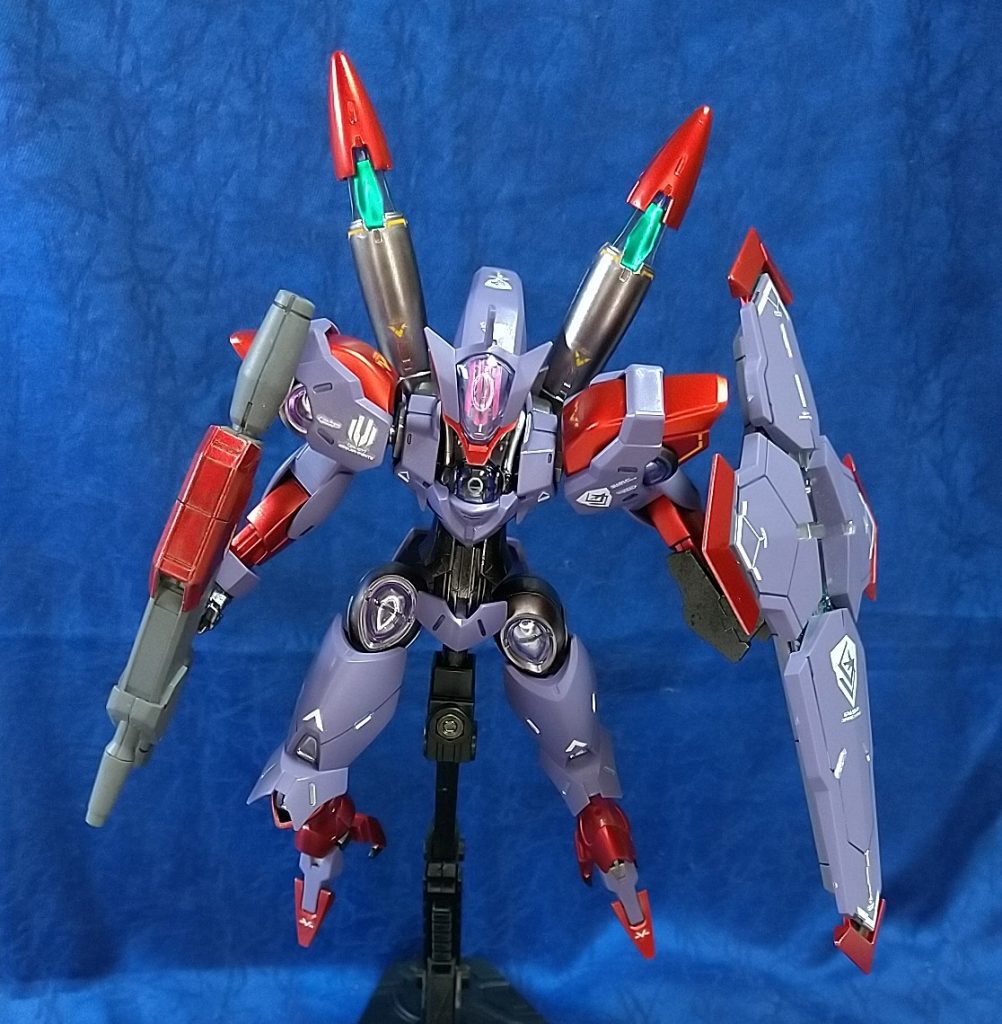 グラスレー・ディフェンス・システムズ社製モビルスーツ、ベギルペンデ。機体番号シールは1から5のうち「1」を選択。サビーナ・ファルディン機にしました。