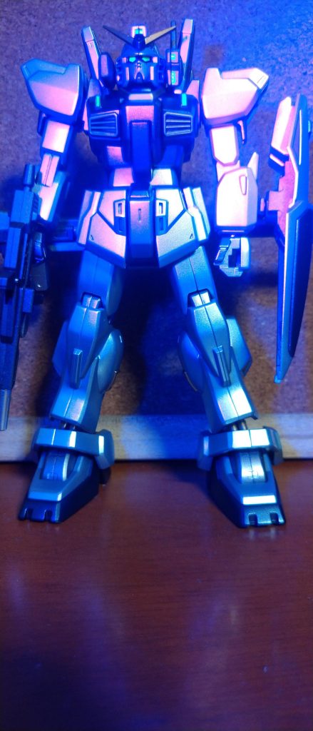 センサー類は蛍光グリーンで塗りました