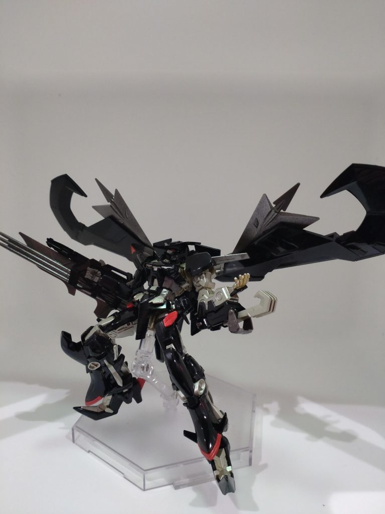 マガノイタクチを展開!何でしょう？相手をつかむのかな？