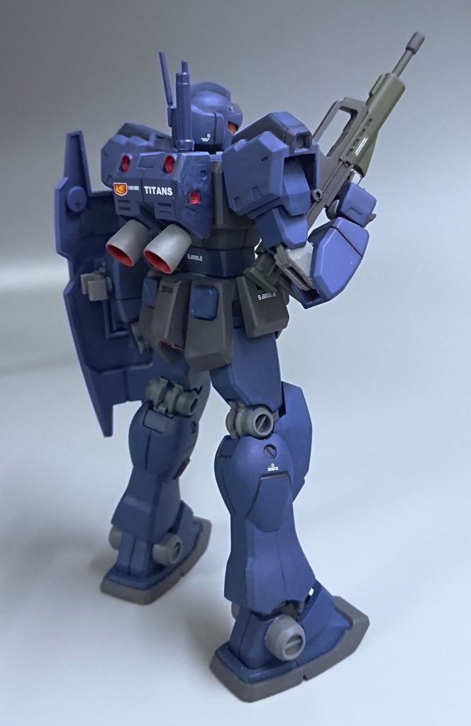 0083のラスト、ティターンズが組織されるシーンで 黒いモビルスーツのジムクウェルが映るとこが好きでワクワクしました♪（そのまま終わってしまいますが…）