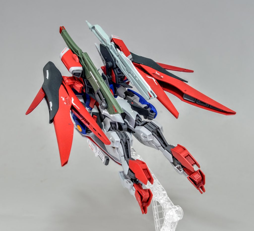 イモータルジャスティスのボディなので無理なく変形可能にできました。