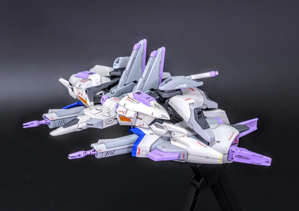 フルブラストシルエットの飛行形態です各パーツが密集し、自律飛行型戦闘機として稼働可能です。