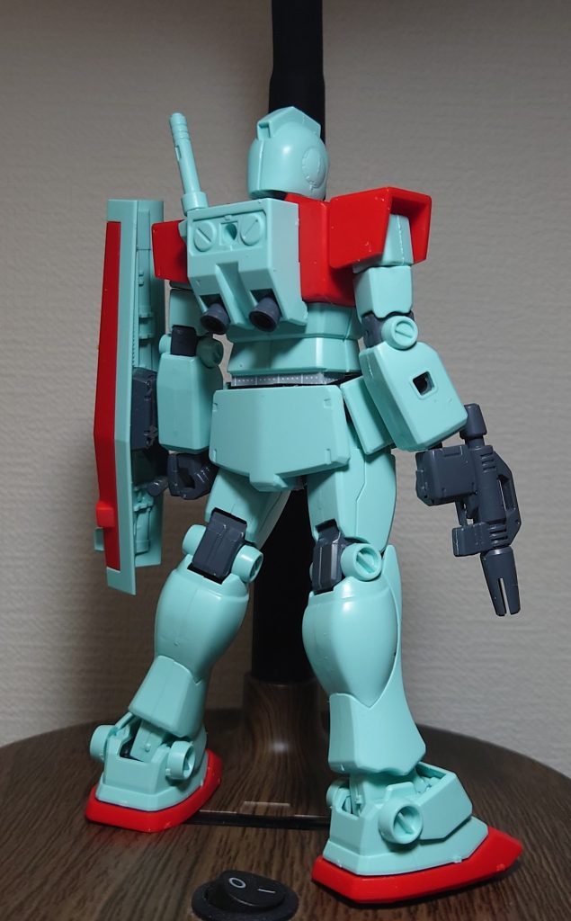 腰の後ろは隙間から中身が見えちゃうのでスペーサーを作成