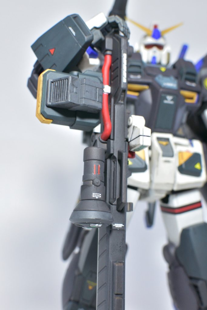 メガ・ビーム・ランチャーは低出力化運用ということでまた持ってもらってます。廃熱性向上させたサブジェネレータを直結させたので、やばそうだったらそのまま捨ててくださいね。