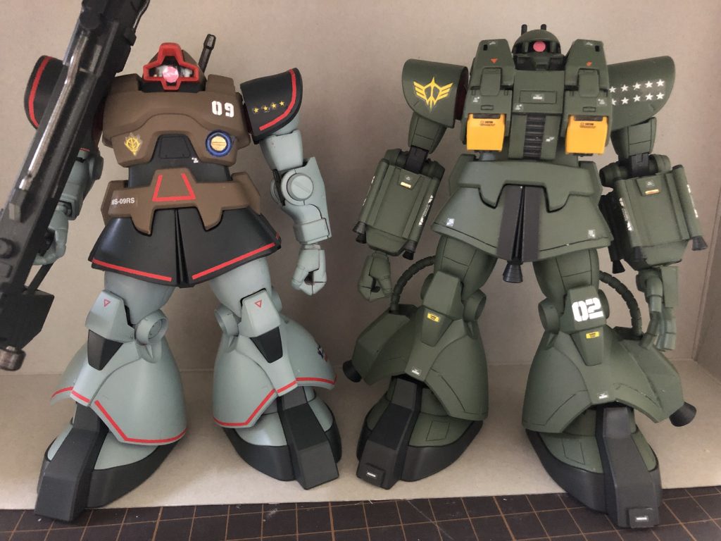 ドム・リアルタイプ　テイストとの比較。脚部を延長したので、やや高くなってます。バランス良くなった気がします。