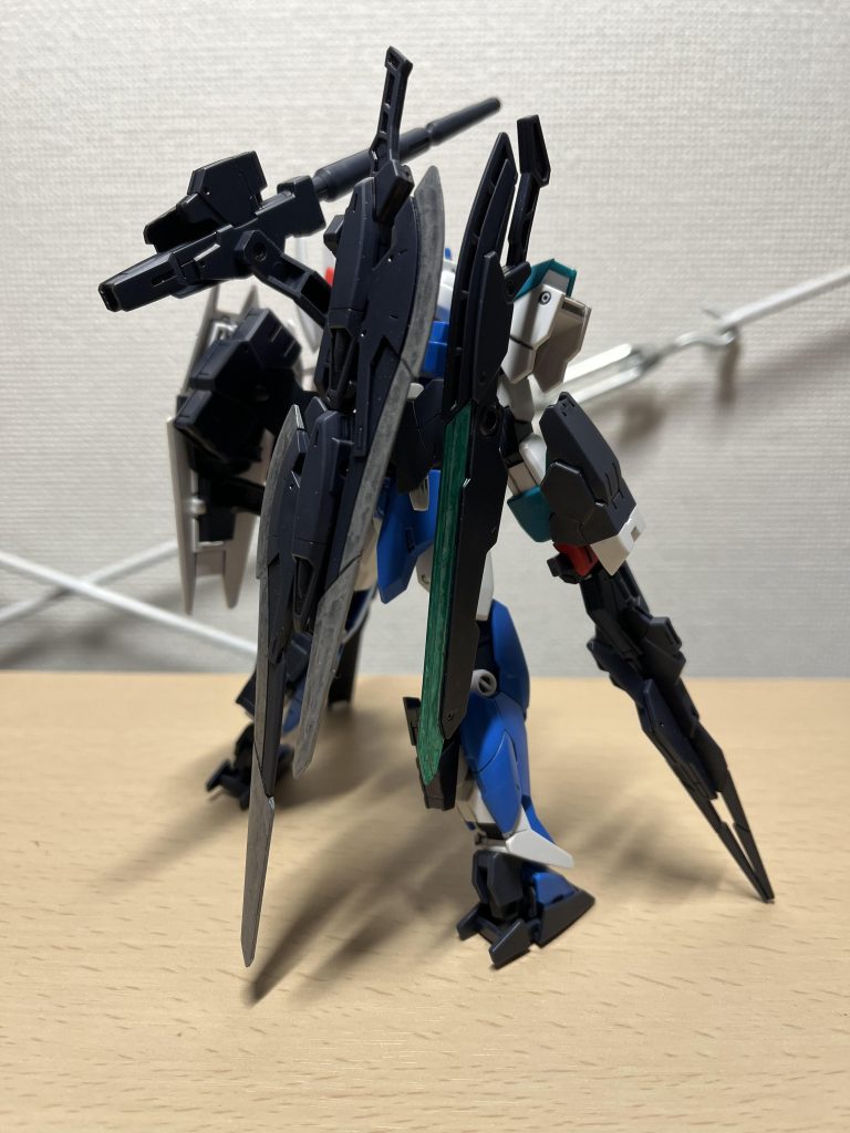 ちょっとでもストライクに寄せるため、右側にマーズ、左側にヴィーナスが偏るようにしたかったんです、、こっち側のソードが並んだ部分がお気に入り。