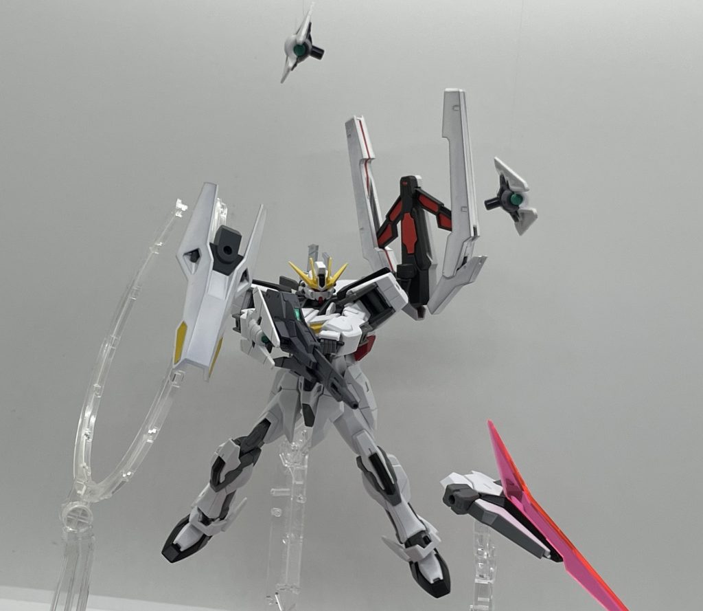 大体こんな感じです。今回は作成中に何度も路線変更したんですが、なんだかんだ上手くまとまったかなと思います。ベース機のビルドストライクは何でもできちゃうずるいガンプラだと思います(笑)それでは〜