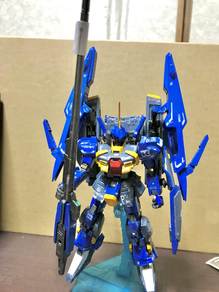 Gディフェンサー装備させてみました。色もバーザムの方に寄せてみました｡