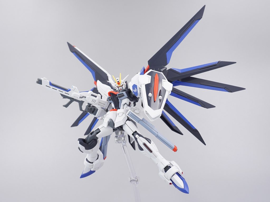 HG ライジングフリーダムガンダム–3枚目/制作者：@specterying