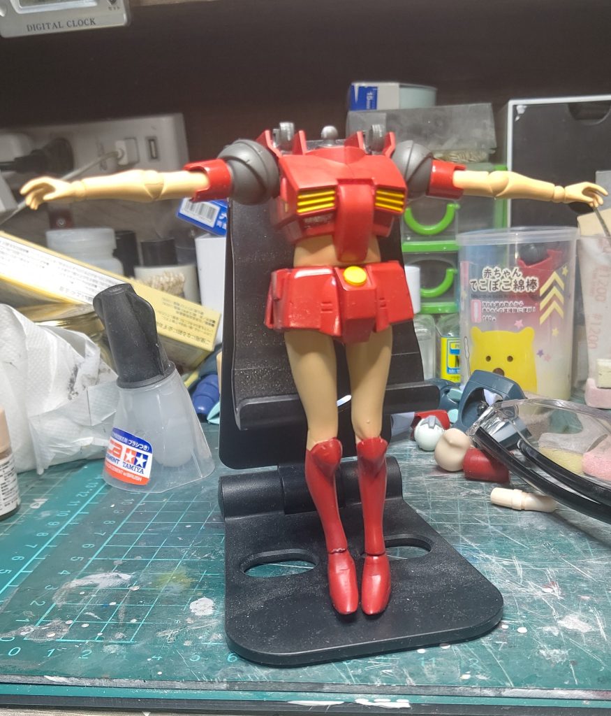 ならば擬人化してしまえ！と、ガンキャノンは美少女フィギュアを使ってミキシング