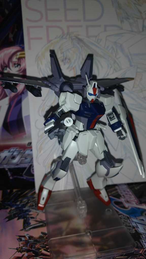 連合の量産機。映画には出てなかったよね？確か105ダガーとウィンダムが出てたかな。