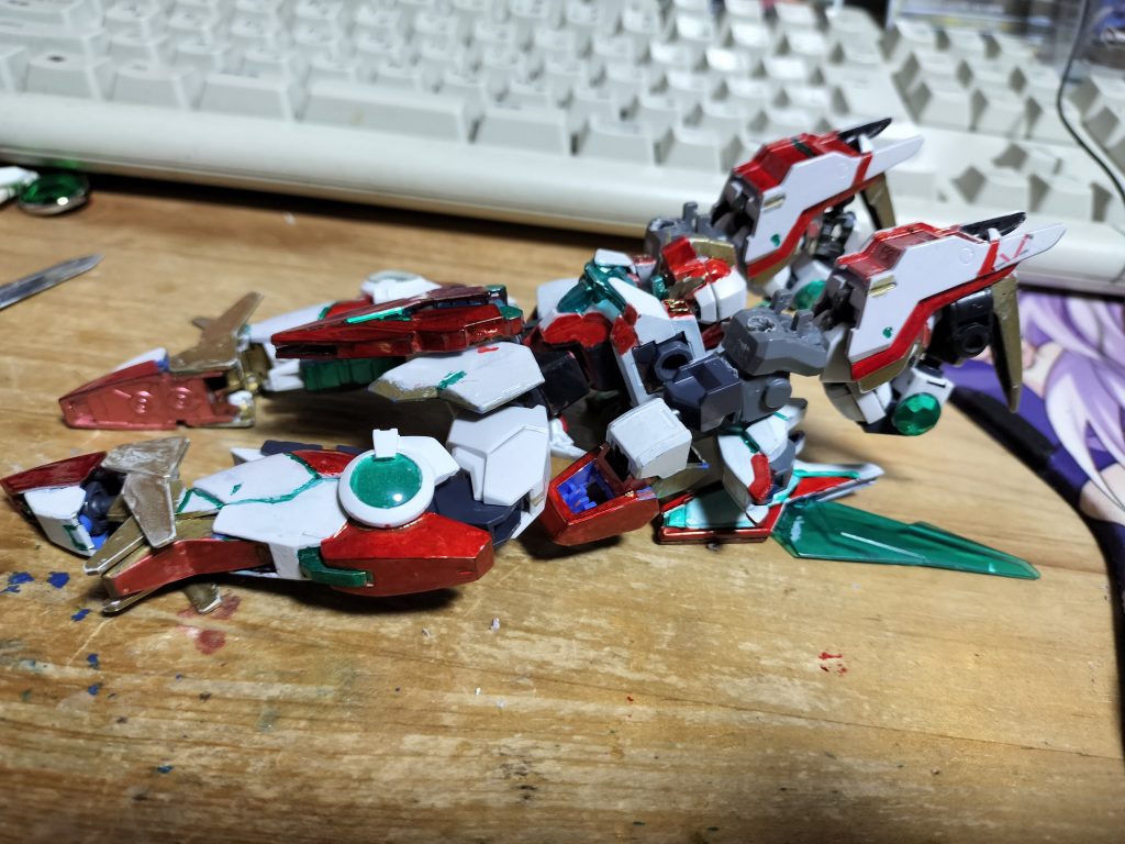 肩の大型になったことで拳が隠れてる？はず