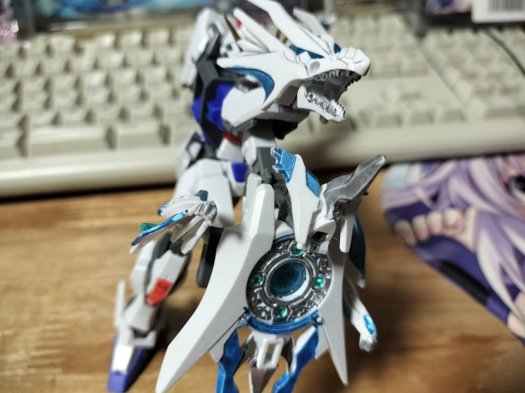 ん？なんか見えるな