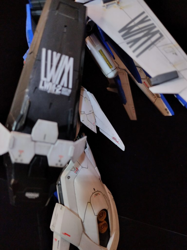 あとは、プロペラントタンクとか要所要所にエディオンオリジナルデカール