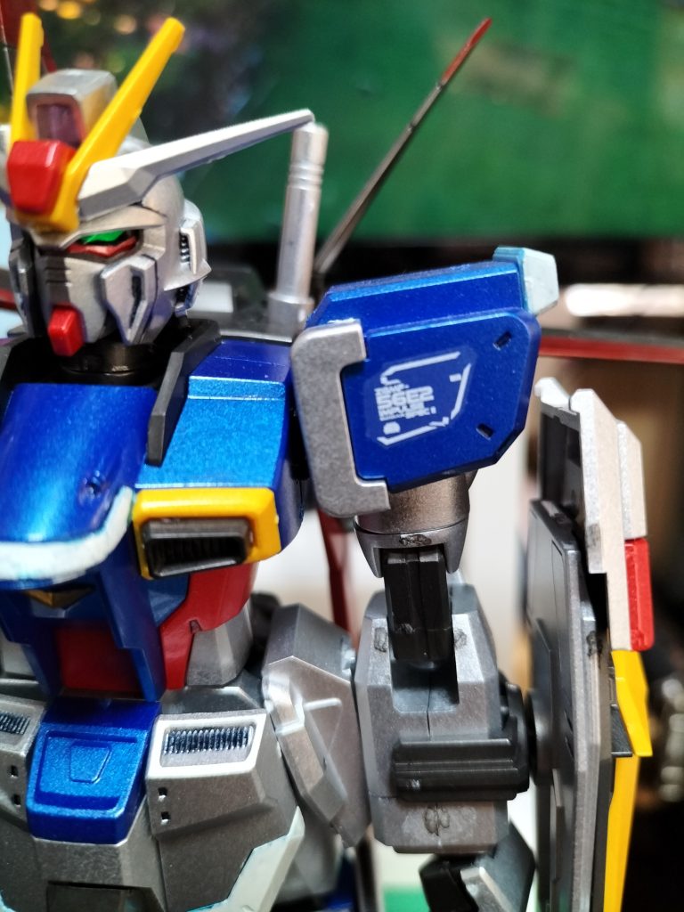 シールはRGのを貼りましたサイズ感違いますが自己満足です