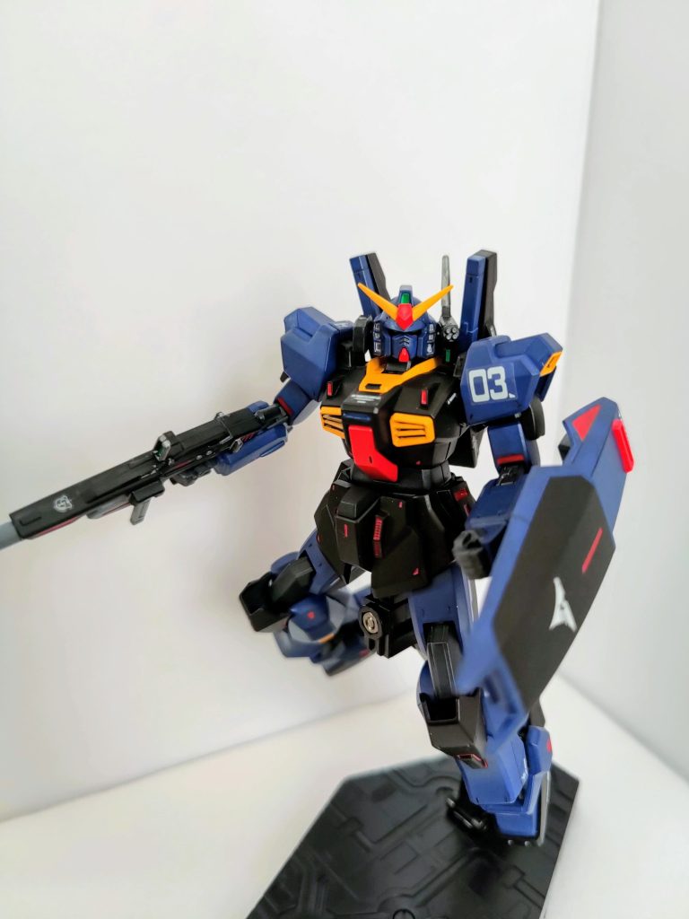 エゥーゴ色よりティターンズ色の方が特別感があり好みです 