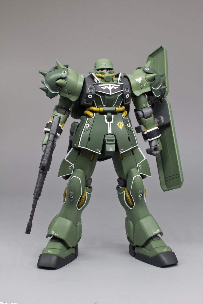 色もあるかも知れませんがエングレービングがちょっと大人しいだけでずいぶんアンジェロ機とは印象が異なりますね