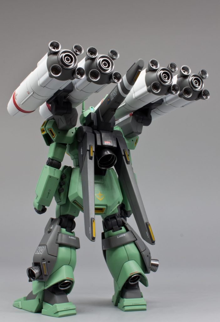 ミサイルのサブノズル?はミサイル本体と一体成型で驚かされました(笑)ちまちま削り落として市販品に😅