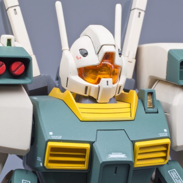 1/144 HGUC RGM-86R GMIII （UNICORN DESERT COLOR Ver.）