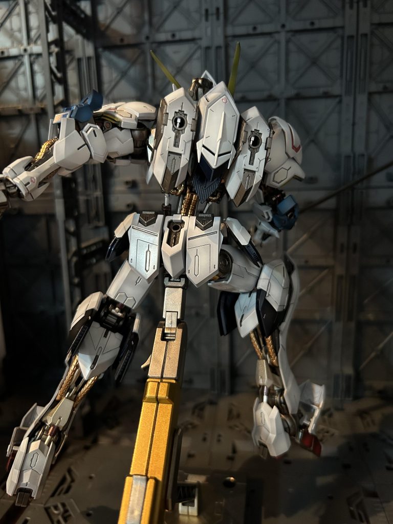 ガンダムバルバトス–4枚目/制作者：@shenyi333