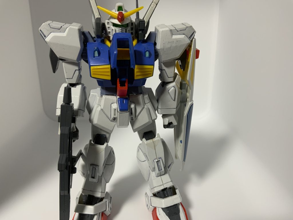 コックピット開きますww左肩は178の文字が最初から書いてあったんですが、塗りつぶしちゃいました・・・