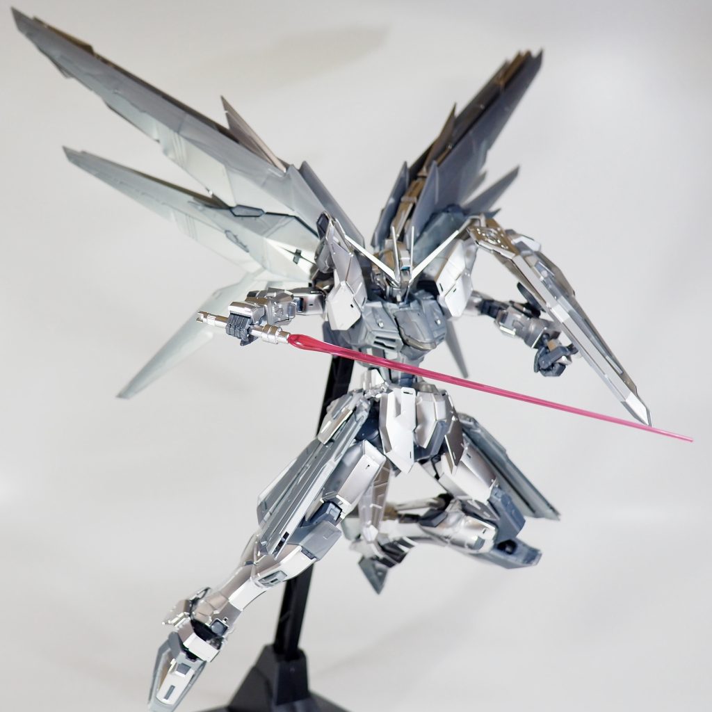 箱絵のポーズで