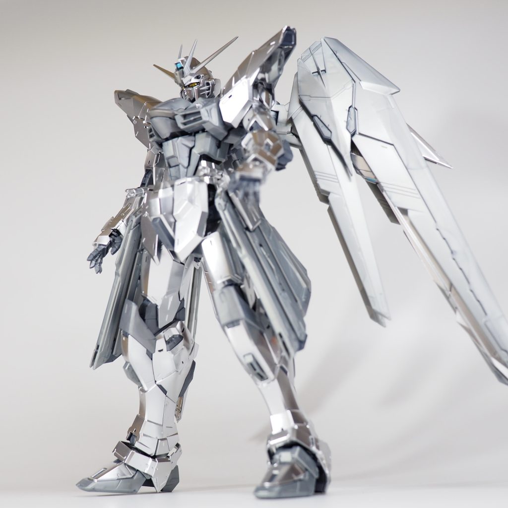 MG フリーダムガンダム　Ver.2.0 通常版　シルバー MG 1/100 ガンダムベース限定 フリーダムガンダム Ver.2.0
