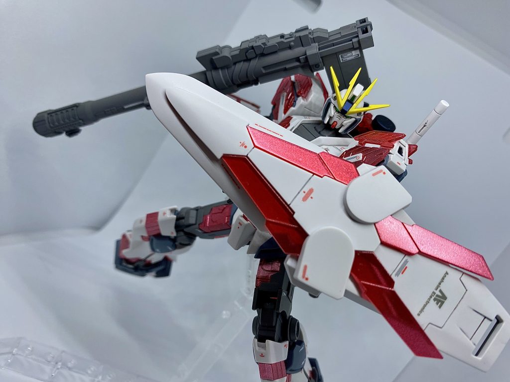 バズーカはRGユニコーンから拝借。意外と似合ってる気がしなくもない｣(｡Д｡｣)