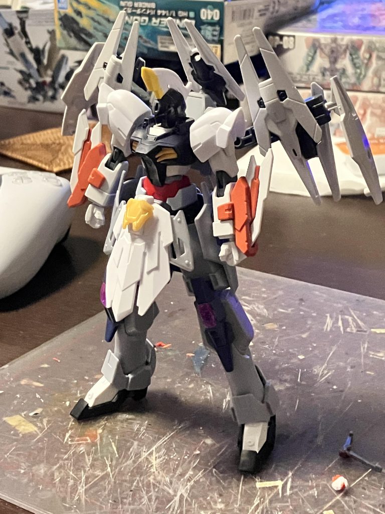 名前はニューですが全くνガンダムのパーツは使ってません