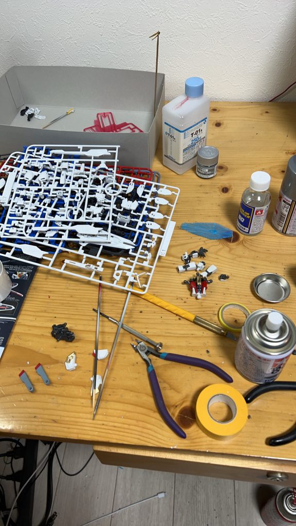 あまり参考にならない画像しかありませんでした…。とりあえず、バッと塗装してガッとポージングさせるのが好きです。