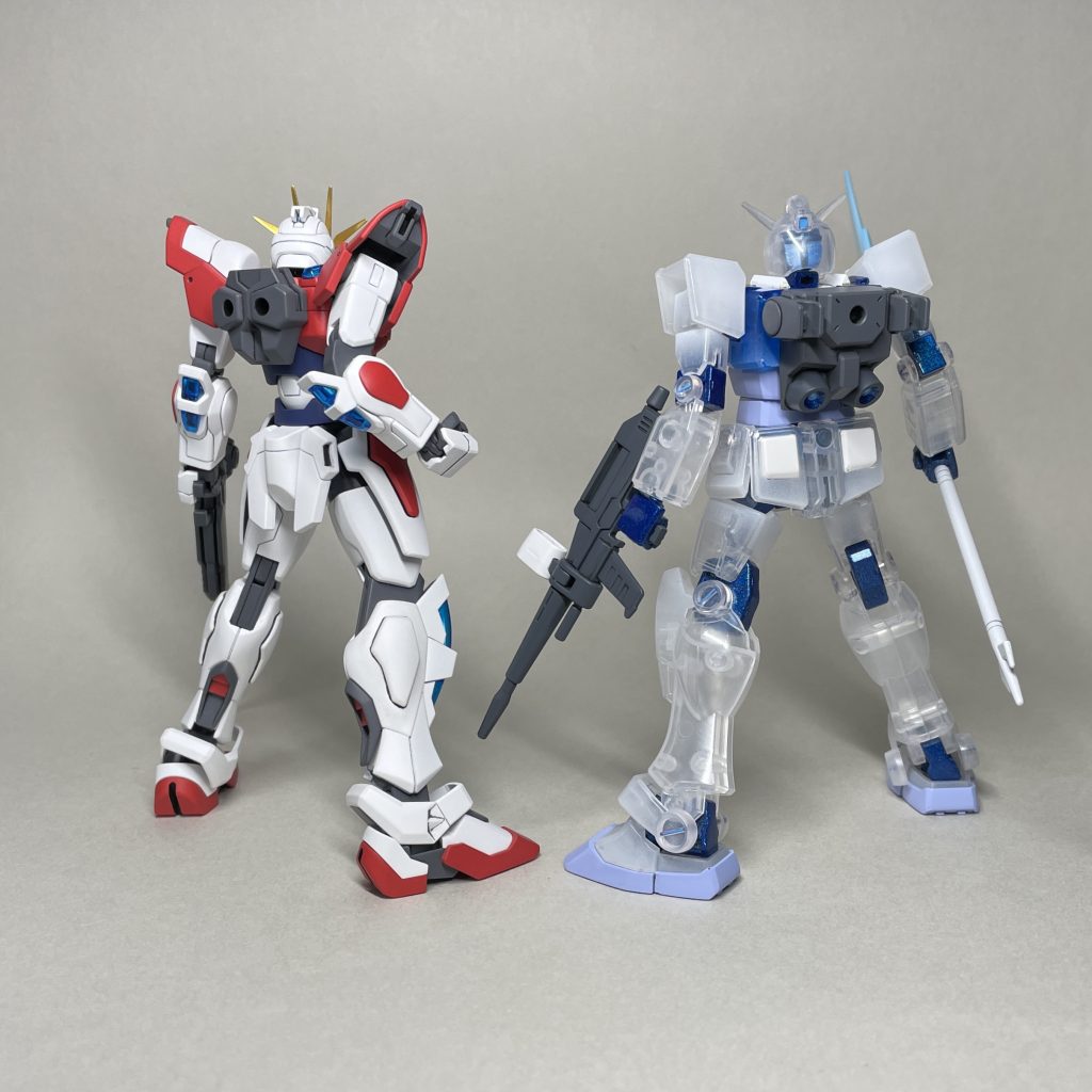 ビルドバーニングガンダムとSNOW EGガンダム(うしろ)