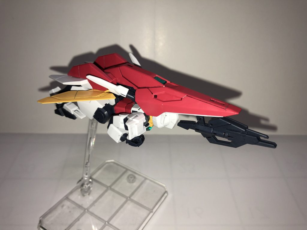 コアフライヤー。コアディフェンサーが大きいので寝そべり変形の中では違和感は少ない（裏から見てはいけない）。