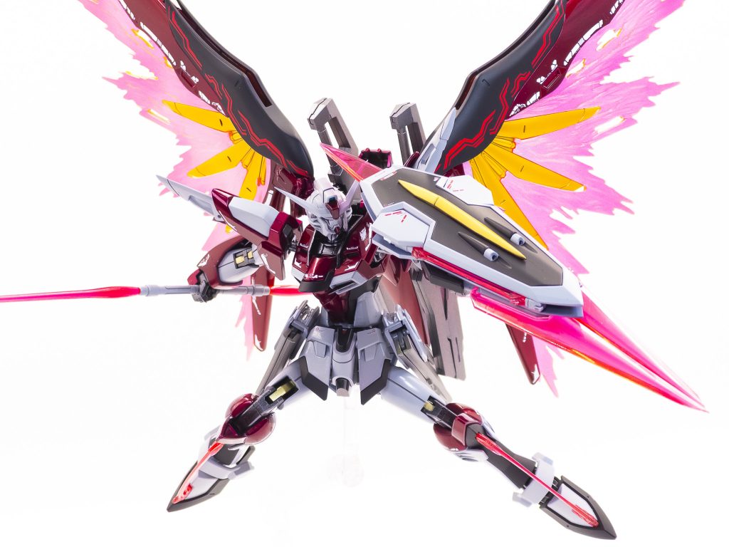 ジャスティスから引き継いだビームサーベル系武装。