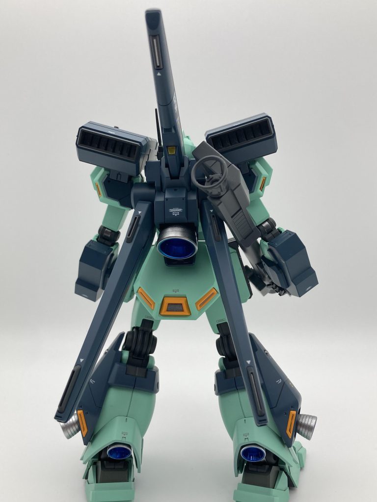 スラスター内部はキャンディ塗装してます。フレームはメカサフスーパーヘビィ。