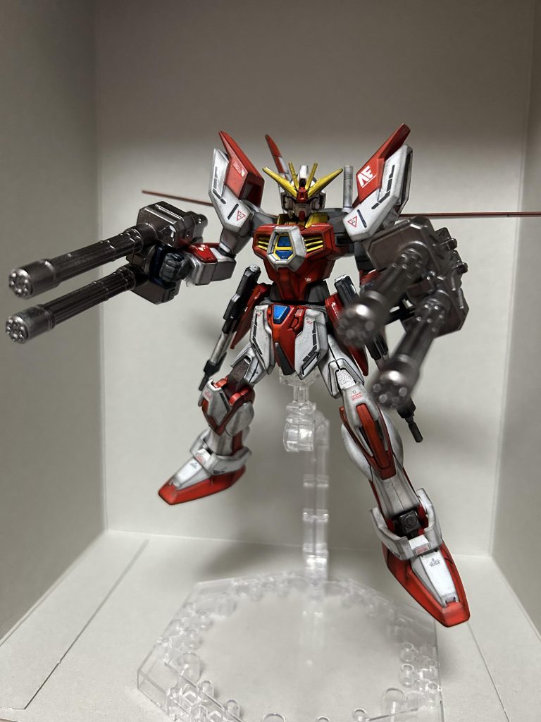 インペリアル・R(レッド)・ガンダム–4枚目/制作者:もみじ饅頭