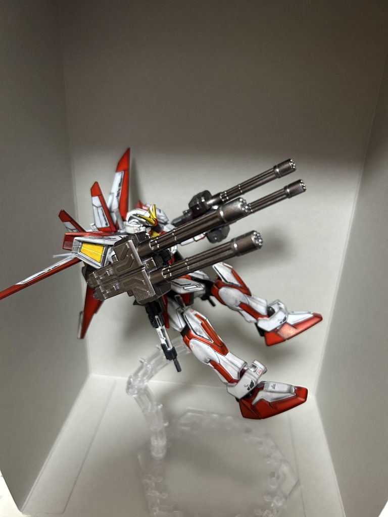 色塗りはガンダムマーカーサプレッサーと筆です。