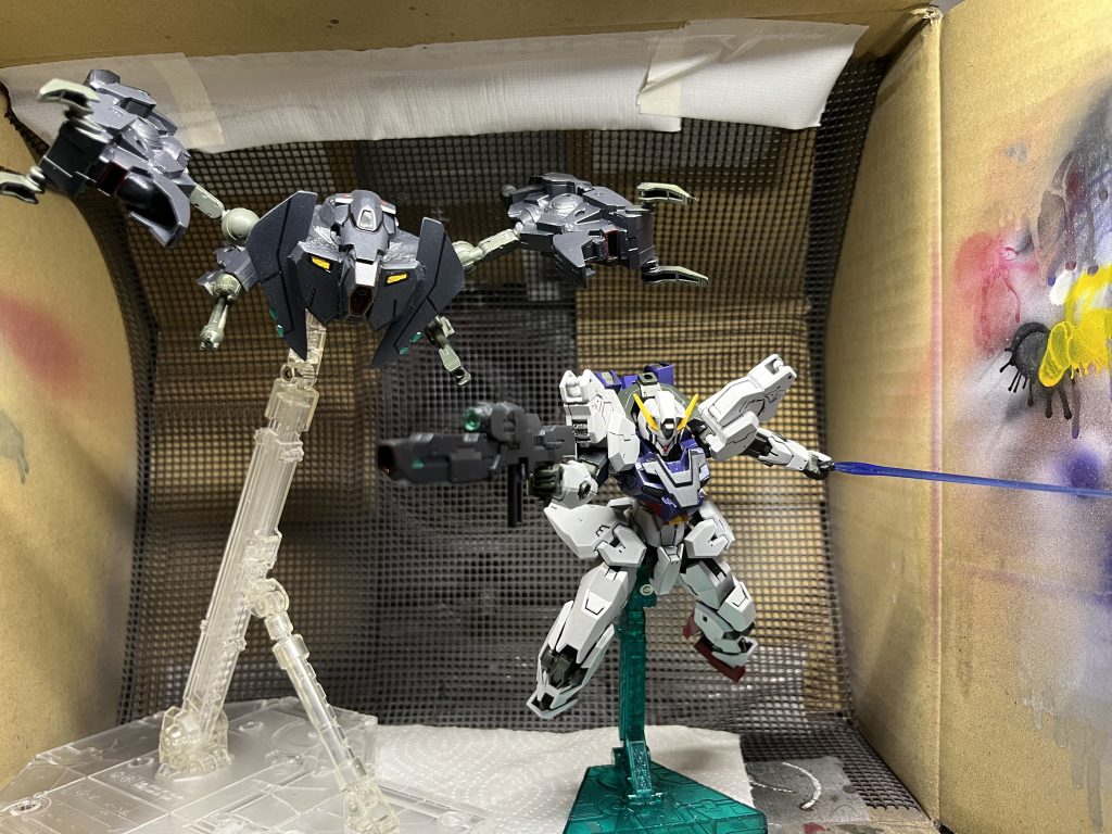 ???「僕にも脳量思波は使えるッ‼︎」最初は随伴機もMS型への変形を考案していましたが、技術的諸々の事情で現在の形に。