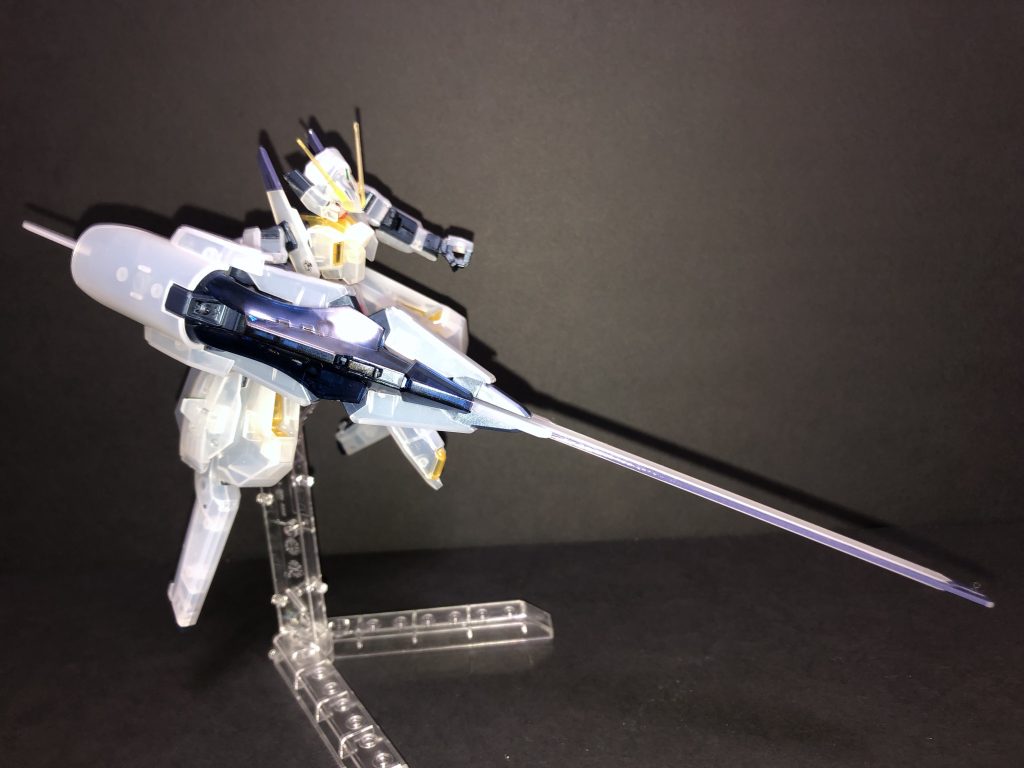 本体に対してデカすぎる