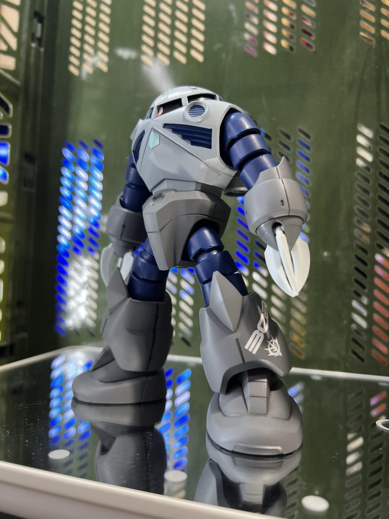 モブのズゴックでした✨