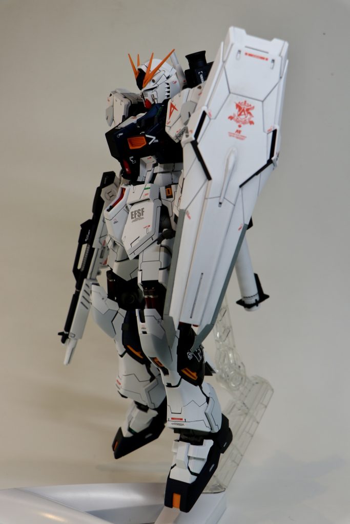 νガンダム–8枚目/制作者：ミツハ