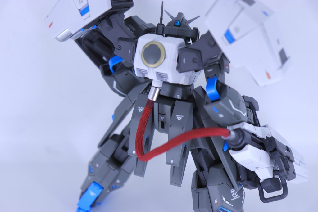 バックショットガンプラバトルは太陽炉を付けたもん勝ちと聞いたので✋宇宙世紀の機体に合うか不安なところではありましたが違和感なく搭載できたのでは!ここからは武装とスペック紹介をしていきます‼️