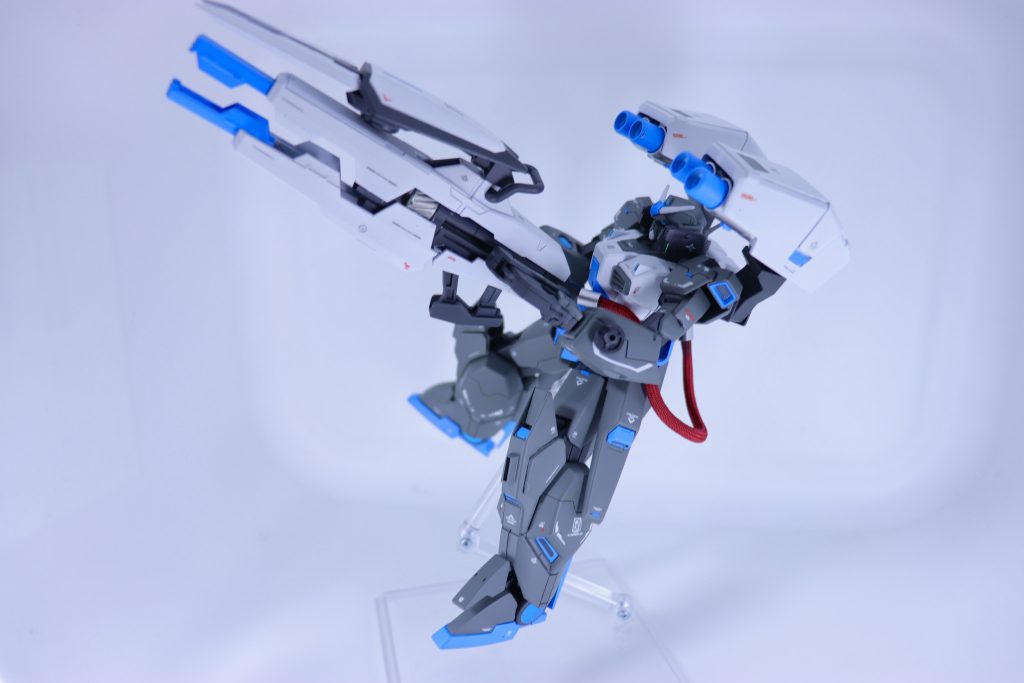 フルバーストモード圧縮粒子を完全解放する形態。直列型GNバズーカとシールドはネオジムで1つに合体可能に。射線上の艦隊もろとも一度に蒸発させる。使用後は粒子回復まで、火器は全て使用不能となる。