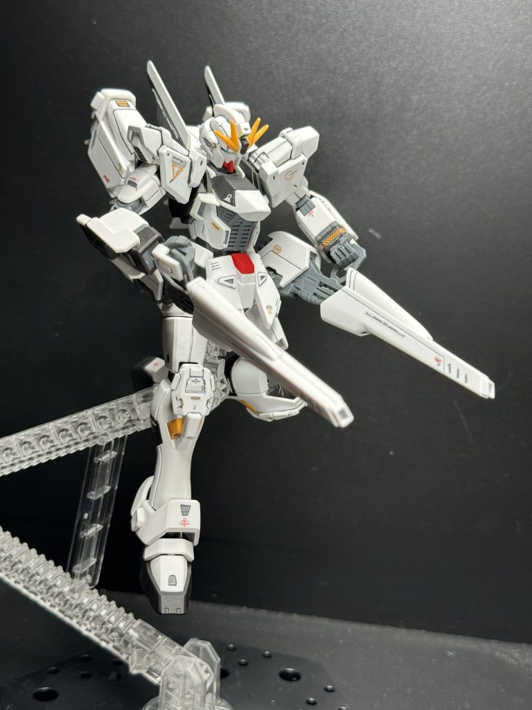 ヴェスパー発射。持ち方が強引になってしまいました…